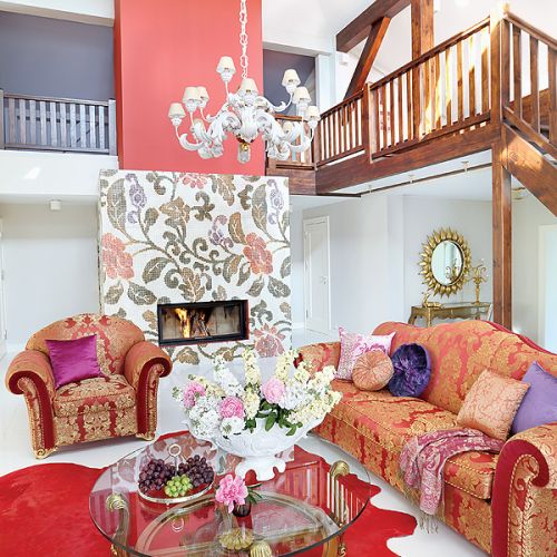 Meble pochodzą niemal wyłącznie z z włoskich rodzinnych manufaktur.