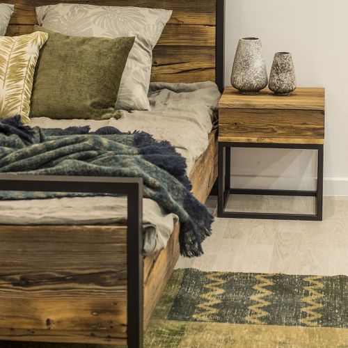 Retrowood meble z odzyskanego drewna