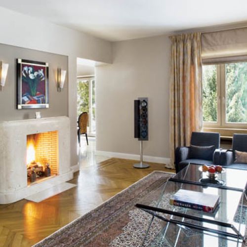 Mieszkał tu Władysław Broniewski z dwiema żonami.