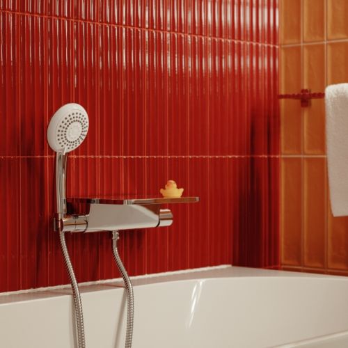 kolorowa łazienka jak z filmu Almodovara