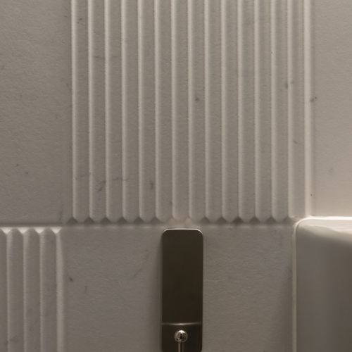 Strukturalne płytki łazienkowe