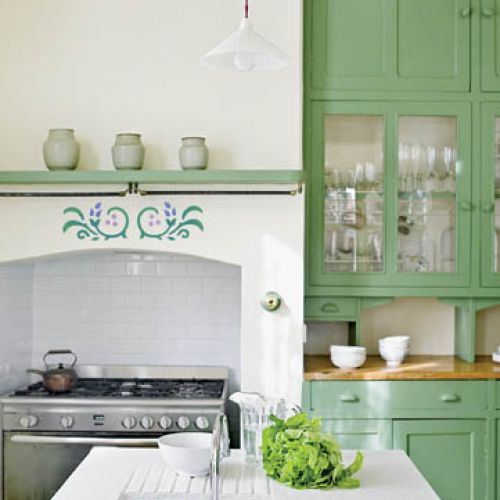 Miły rzucik. Styl rustykalny, szablony do malowania, fresk, szablon