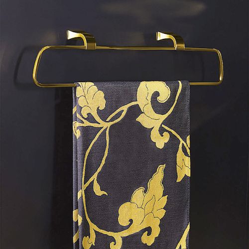 Minimalizm włoskiej marki Gessi w złotym wydaniu, seria Mimi. Za uchwyt na ręcznik zapłacimy – 4506 zł, A’Qua Design.