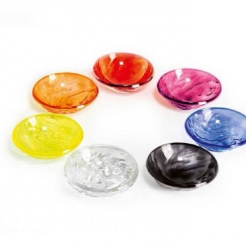 Misy wykonane zostały zbardzo odpornego materiału PMMA ok. 302 zł Kartell, www.atakdesign.pl