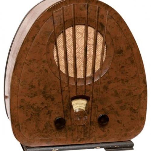 Model 834 (zwany szynką ), producent holenderski Philips, nowość sezony 1930/31 r., skrzynka z philitu (rodzaj