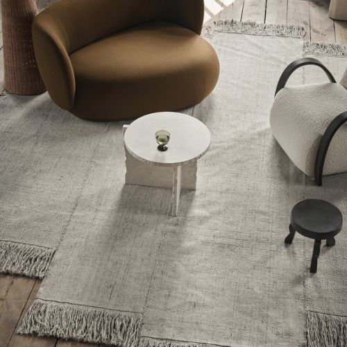 dywan o nieregularnym kształcie