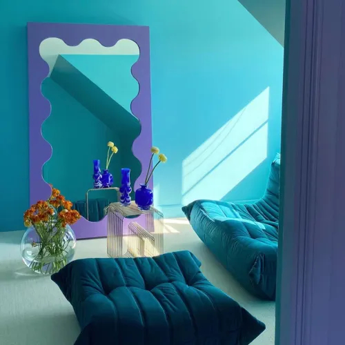 lustro o falowanej linii