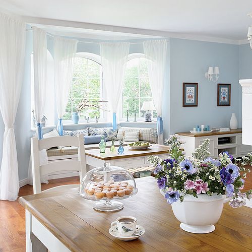 Monika połączyła w swoim domu wszystko to, co lubi najbardziej: amerykańską elegancję, angielską przytulność i