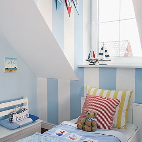 Monika prowadzi pracownię pokoików dziecięcych Groszek . Nić dziwnego, że meblami (Pinio) ze swojego