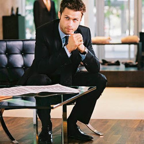 Na słynnym krześle siedzi Maciej Zakościelny