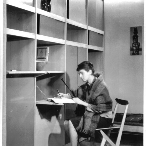 Na tle meblościanki. Meble Kowalskich – legenda PRL-u