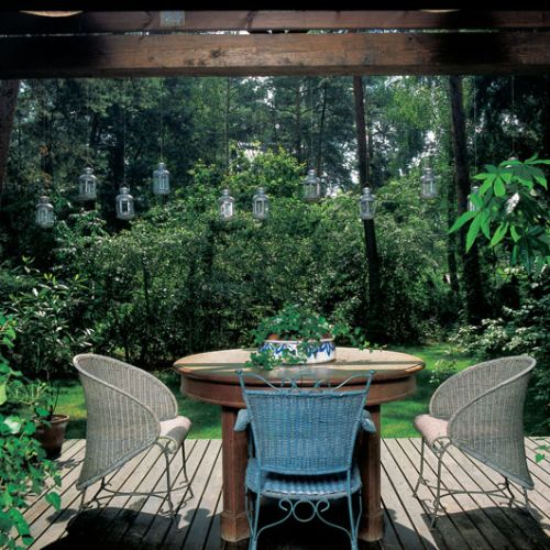 Na zatopionym wśród zieleni tatasie można poczuć pełną harmonię z przyrodą.