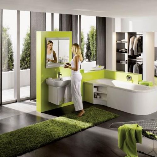 Na zielono: umywalka - 587 zł, podświetlane lustro - 3131 zł, wanna narożna asymetryczna z serii 4U - 2621 zł. KERAMAG