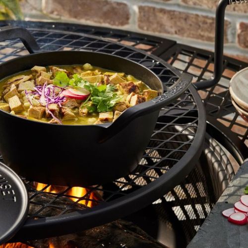 naczynia żeliwne do kuchni ogrodowej