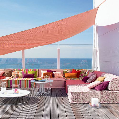 Narożnik XXL – nie tylko do living roomu. Tkaniny obiciowe to kolekcja Patio.