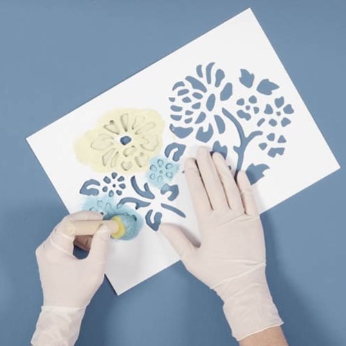 Następnie uzupełniamy kolor niebieski.