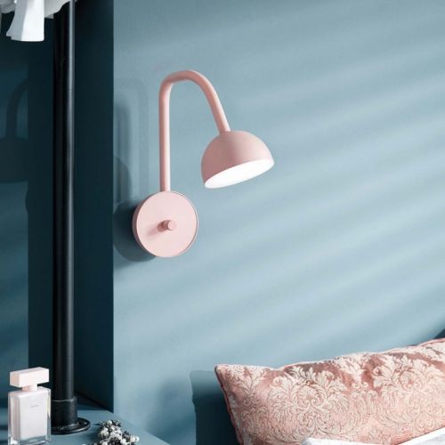 nastrojowe kinkiety do sypialni