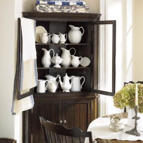 Nietypowy, bo narożny. CENTRUM WITEK, LANE