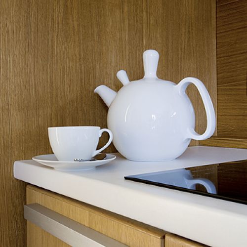 Nowoczesna ceramika. Bez antyków w kamienicy