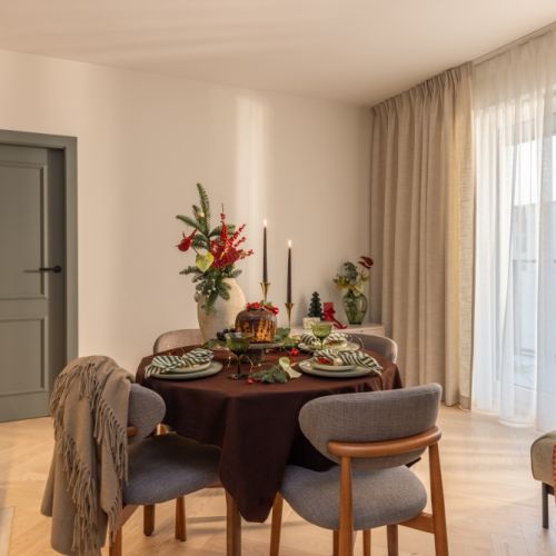 bożonarodzeniowe dekoracje w nowoczesnym wnętrzu