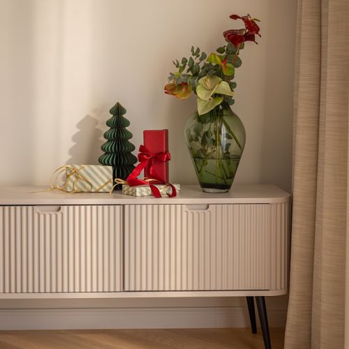 bożonarodzeniowe dekoracje w nowoczesnym wnętrzu