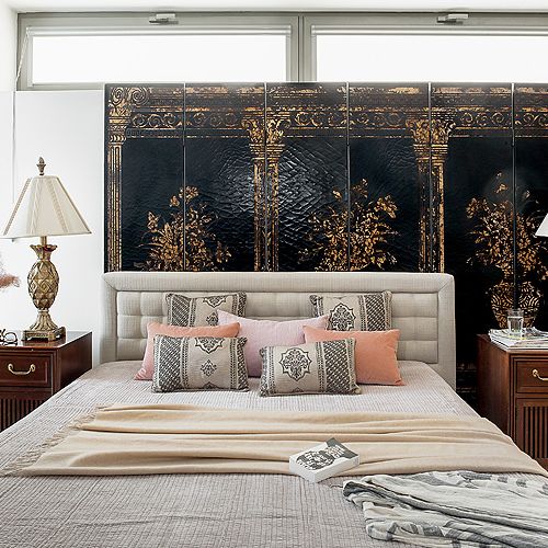 Nowoczesne rozwiązania przy budowie i wykańczaniu domu nie przeszkadzają, by w sypialni pojawiły się pieknę