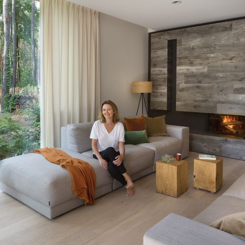 nowoczesne wnętrza ocieplone drewnem