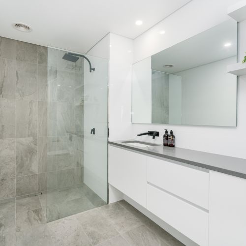 Nowoczesne wnętrza: łazienka w 10 aranżacjach