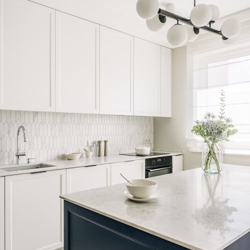 kuchnia biel i granat