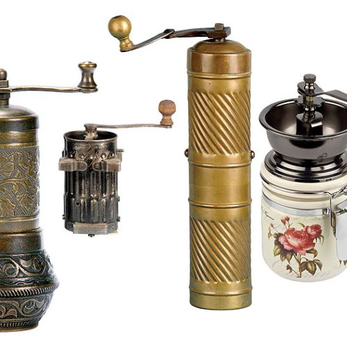 (Od lewej) Turecki i mosiężny. / Wojskowy z czasów II wojny światowej. Niemcy, 1940 r., www.muzeum. pozegnanie.com. / W