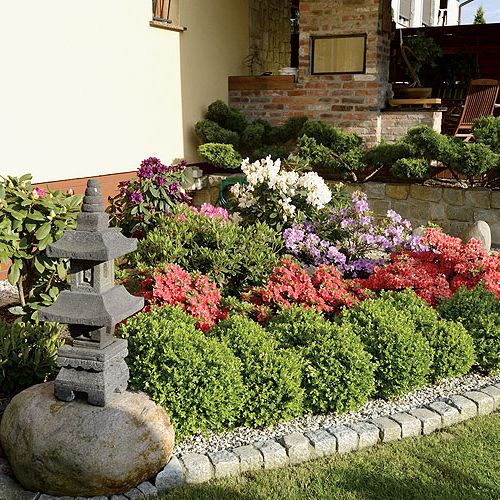 Ogród japoński - pomysł nie jest dla narwańców. Potrzeba mnóstwo cierpliwości, by rzecz doprowadzić do końca.