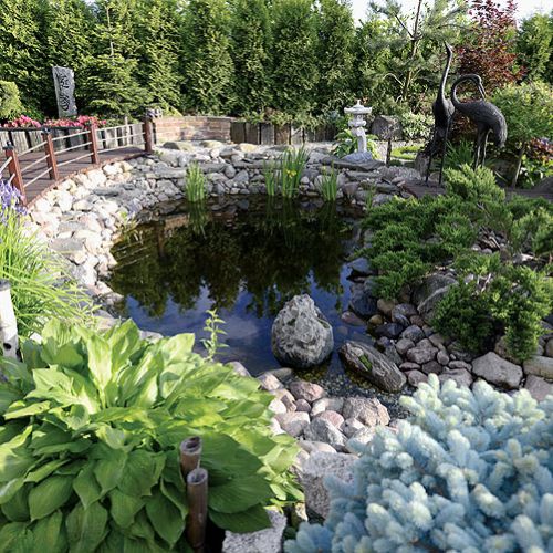 Ogród japoński - pomysł nie jest dla narwańców. Potrzeba mnóstwo cierpliwości, by rzecz doprowadzić do końca.