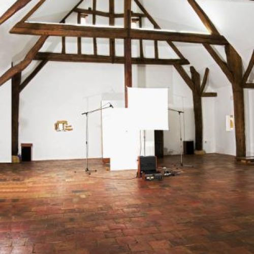 Ogromne surowe wnętrze. Świat według Opałki