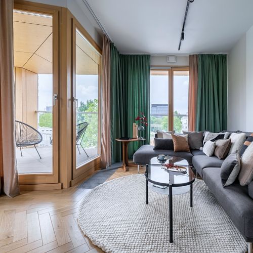 nowoczesny wystrój okna balkonowego