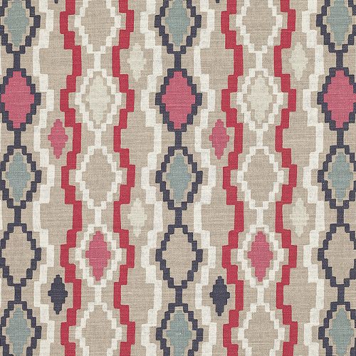 Modne tkaniny w oknach, na stole i kanapie