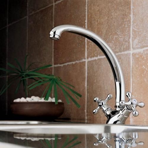 Pełna gracji... Grazia. Do wyboru kolory: chrom (456 zł) i antyczny brąz (666 zł). Omnires