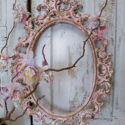 Dodatki w stylu shabby chic.