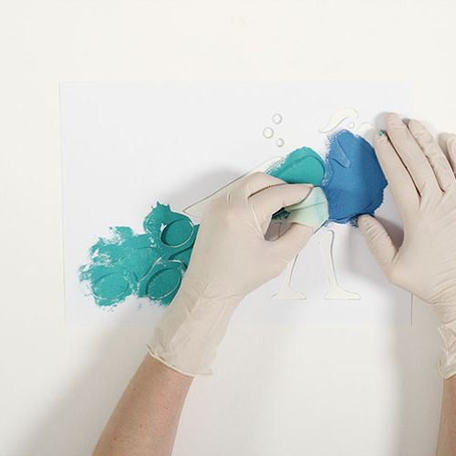 Płochliwy, krzykliwy, z wachlarzem bajecznych pi oacute r na ogonie i zawadiackim czubkiem na głowie. O tym,