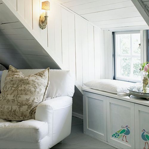 Płochliwy, krzykliwy, z wachlarzem bajecznych pi oacute r na ogonie i zawadiackim czubkiem na głowie. O tym,