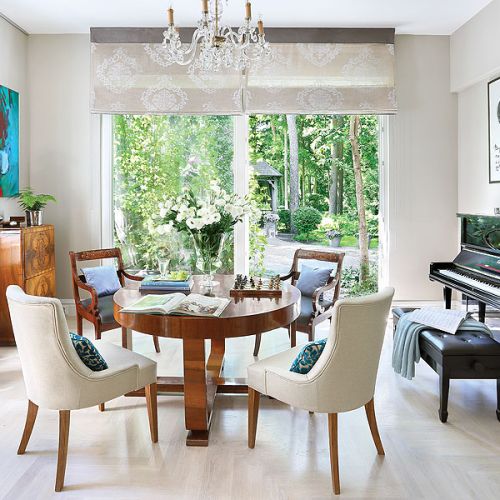 Pod nim barek z czeczotki. Rezydencja z lawendową altaną