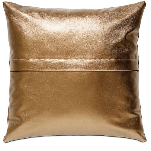 Poduszka Bronze ze skóry, 389 zł koronkowa Lace, 185 zł, BO CONCEPT