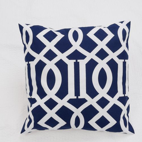 Poduszka w granatowe wzory whiteoaks.pl