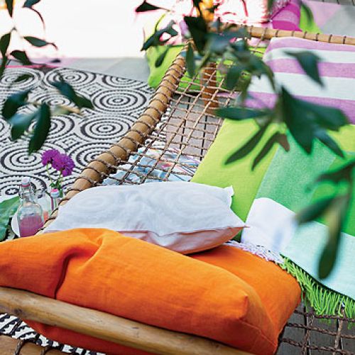 Poduszki i narzuty Havana od Designers Guild, od 234 zł. DECDORE