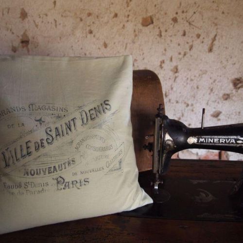 Poszewka nadrukowana. Izabela Niżyńska i Piotr Niżyński , www.lawendowapasieka.pl