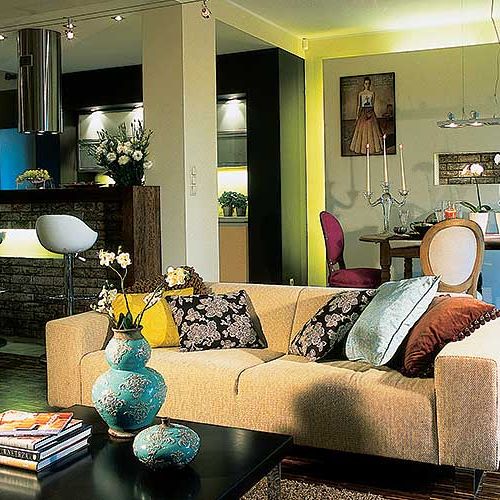 Proste, nowoczesne formy i bogactwo faktur i kolorów.