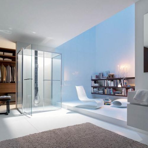 Przepastna kabina typu walk in. Projekt - Philippe Starck. HANSGROHE