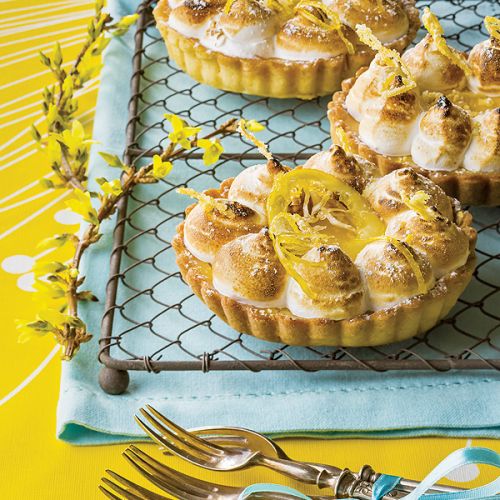 Cytrynowe tarty z bezą i miodem gryczanym