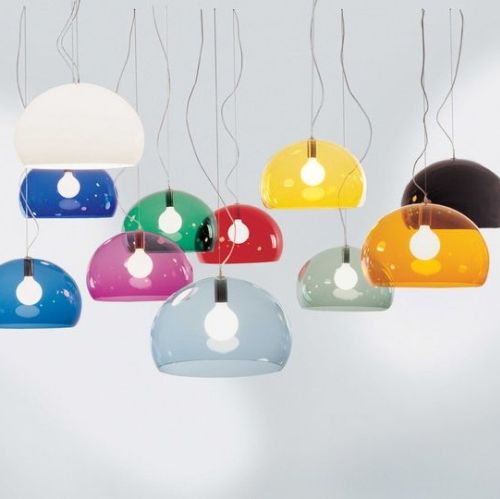 przezroczystość materiału i lśniące kolory przywołują na myśl mieniącą się w świetle mydlaną bańkę 874