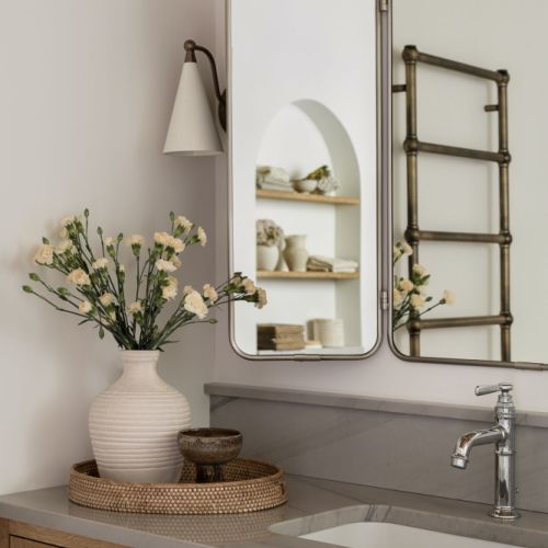 przytulna łazienka szara z drewnem