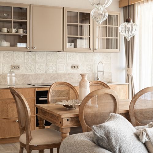 elegancka kuchnia w przytulnym górskim stylu